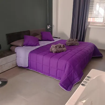 Отель для свиданий Oasi Di Relax Luxury Piu Parcheggio Privato